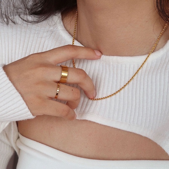 CLOSING SALE! ✨18K Gold Plated narrow rope Chain Necklace - Picture 4 of 10